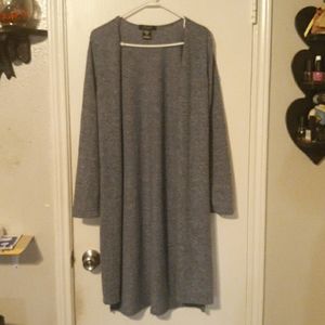 LOVE RYAN SWEATER
